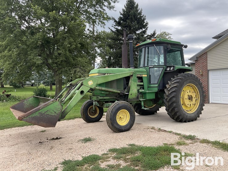 1982-john-deere-4440-image-1