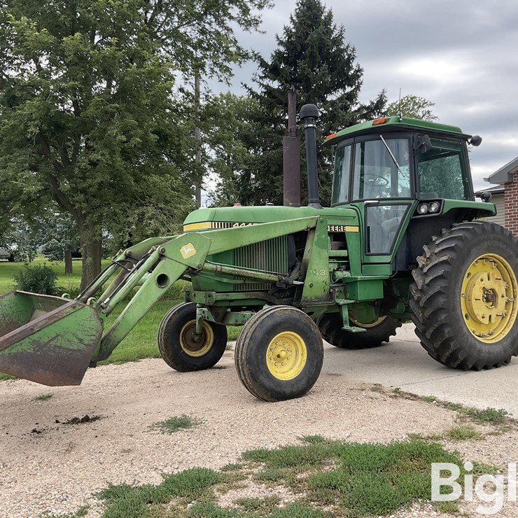 1982 JOHN DEERE 4440