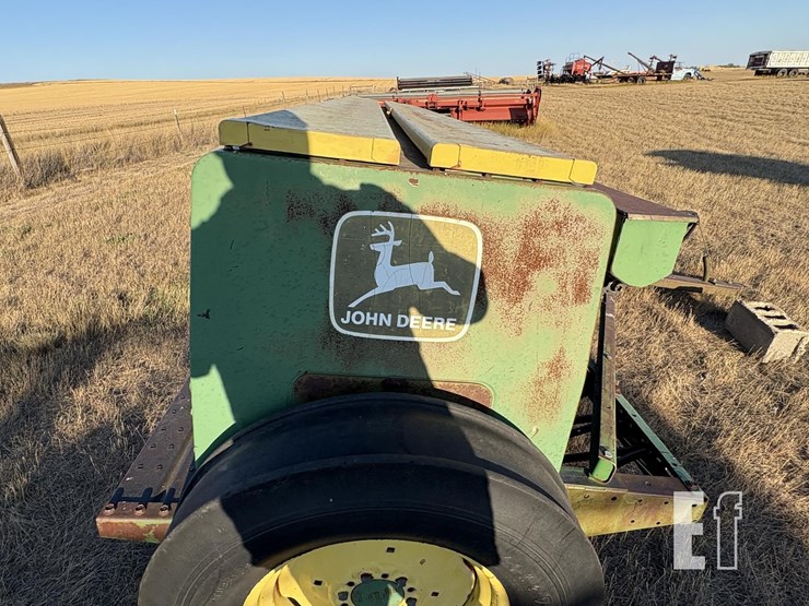 john-deere-8300-image-9