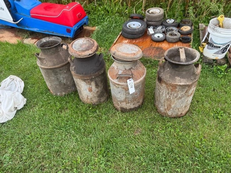 4-milk-cans-image-1