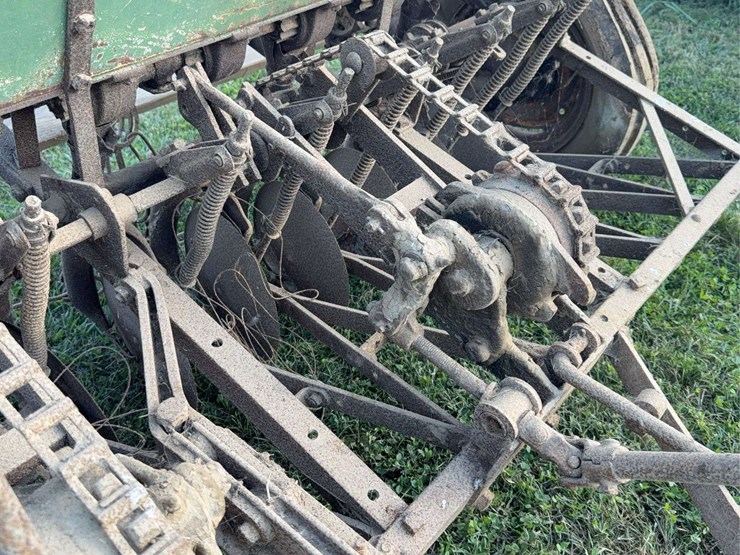 8ft-grain-drill-image-18