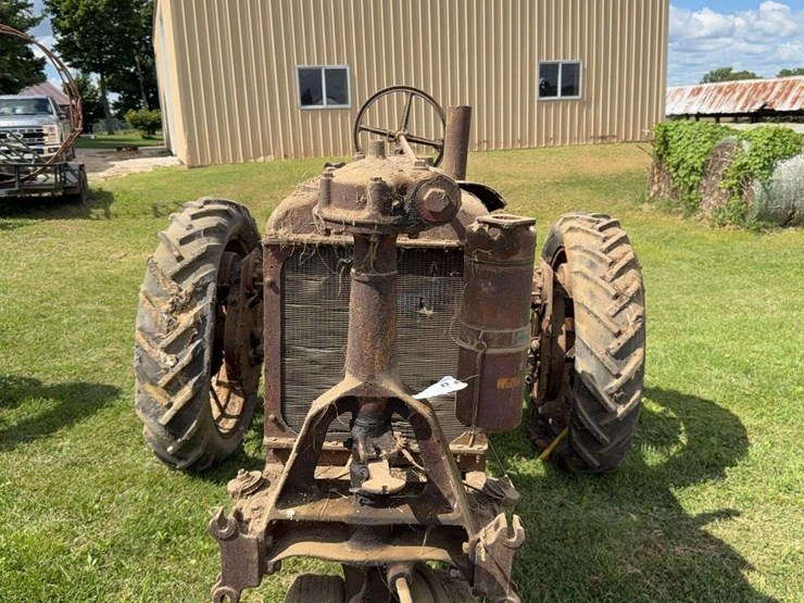 farmall-f-20-image-11