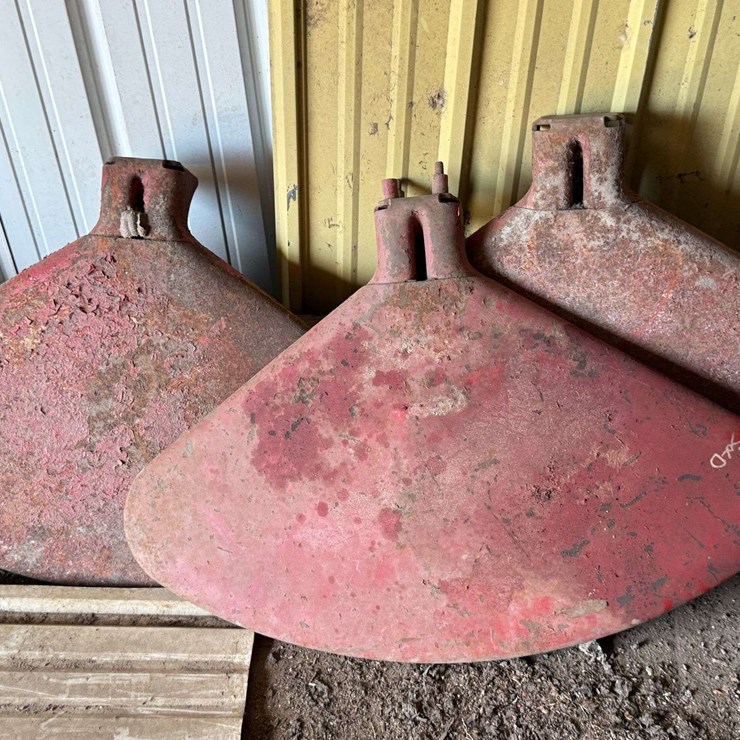 Three Farmall / IH Tractor Step Plate Fenders