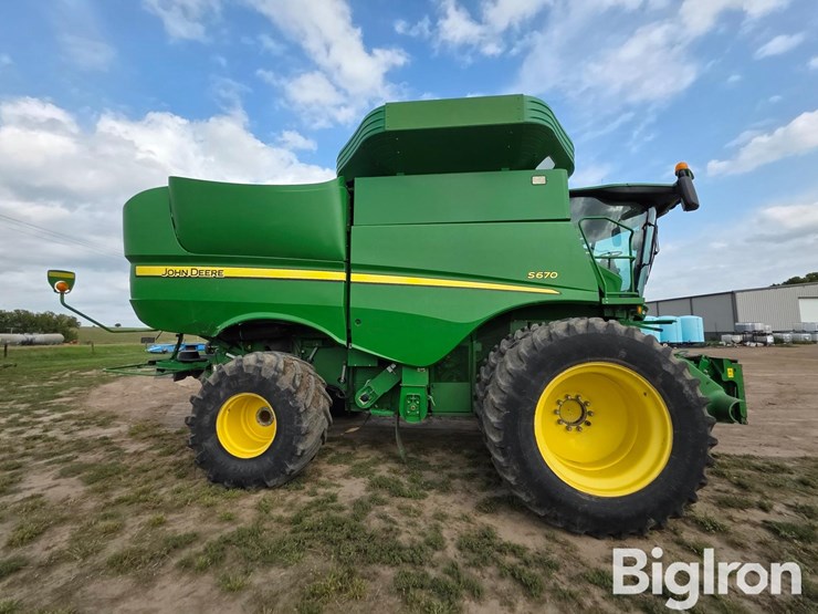 2012-john-deere-s670-image-4