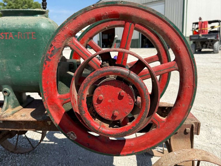 sta-rite-4-hp-hit-&-miss-engine-on-truck-image-30