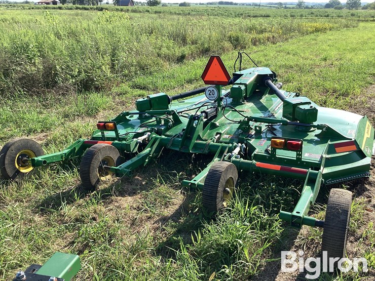 2022-john-deere-12-image-6