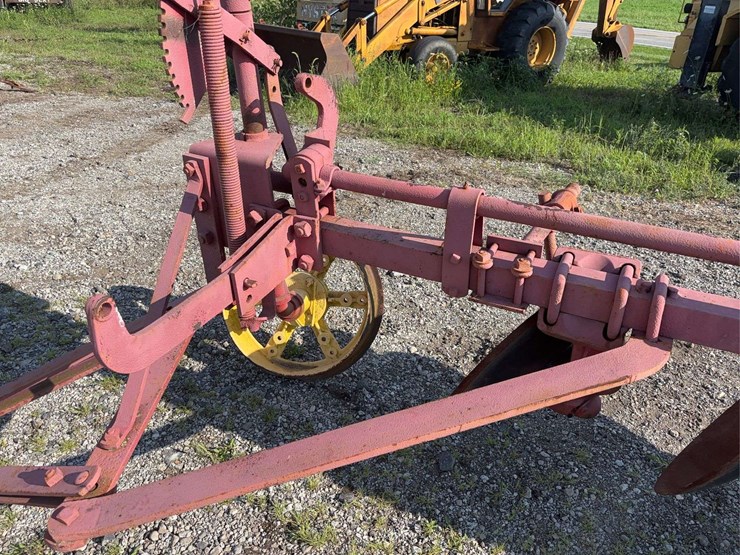 minneapolis-moline-disc-plow-image-27