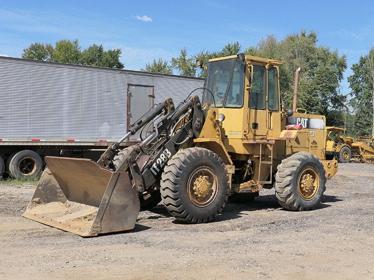 1992-caterpillar-it28b-image-1