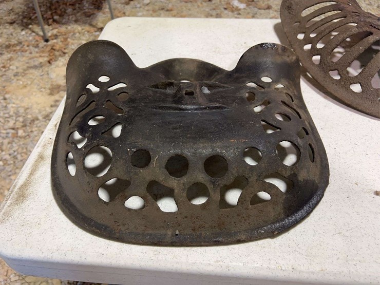 (3)-cast-iron-seats-image-16