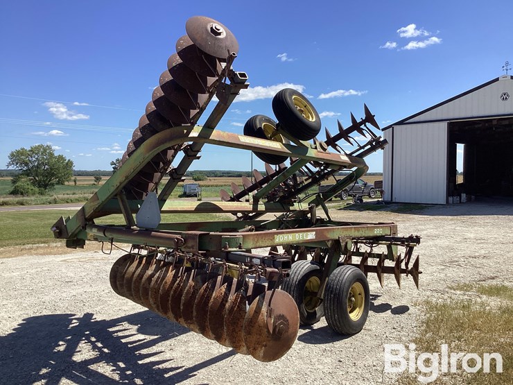 1978-john-deere-220-image-5