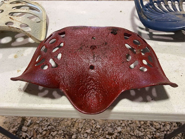(3)-cast-iron-seats-image-10