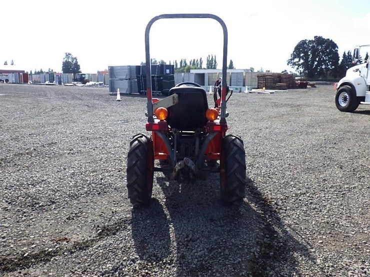 2005-kubota-b7510-image-6