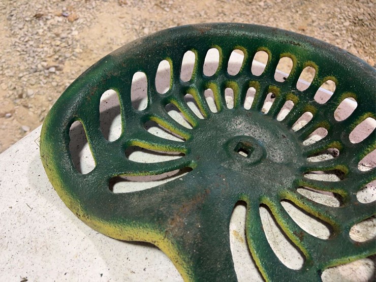 (3)-cast-iron-seats-image-3