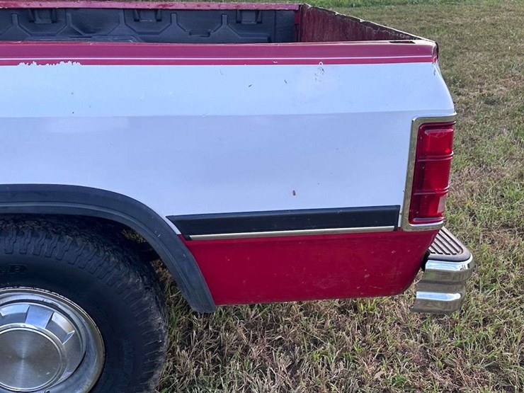1991-dodge-d250-image-14