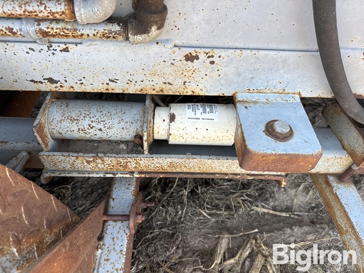 large's-wet-distillers-grain-feed-wagon-image-20