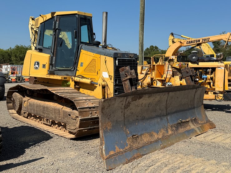 deere-750j-image-1