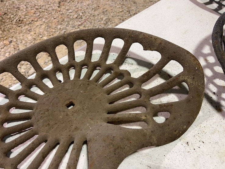 (3)-cast-iron-seats-image-4