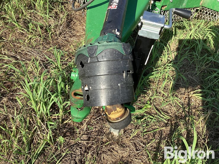 2022-john-deere-12-image-9