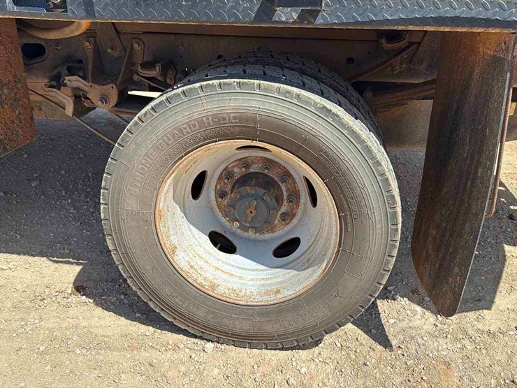 2019-ford-f550-image-13