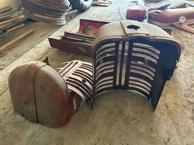 farmall-400-hood,-and-nose-cones-(3-pcs)-image-15