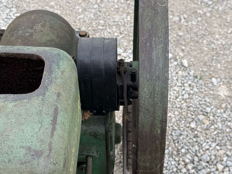 john-deere-1½-hp-type-e-hit-and-miss-engine-image-13
