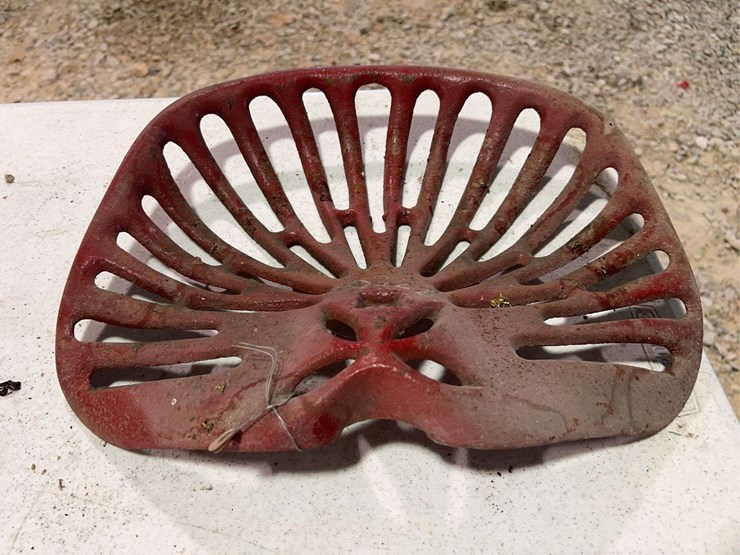 (3)-cast-iron-seats-image-12