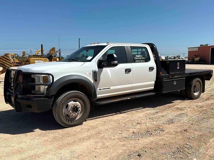 2019-ford-f550-image-1