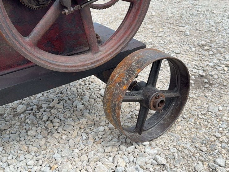 international-tom-thumb-engine-image-40
