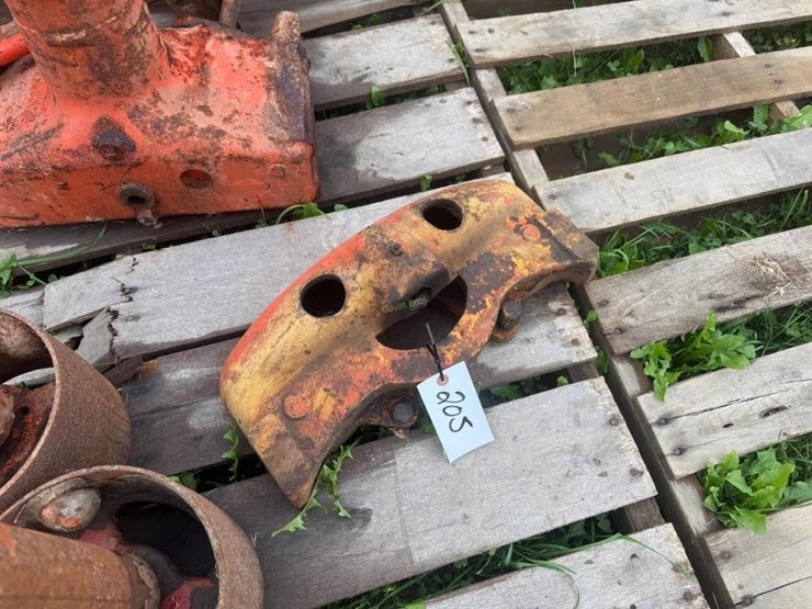 allis-chalmers-tractor-parts-image-3