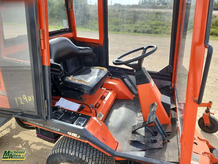kubota-f2000-image-11