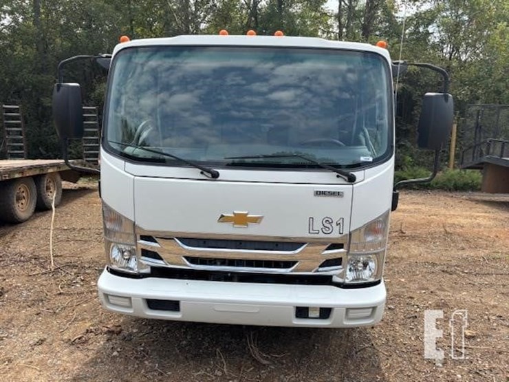 chevrolet-4500xd-landscape-truck-image-2