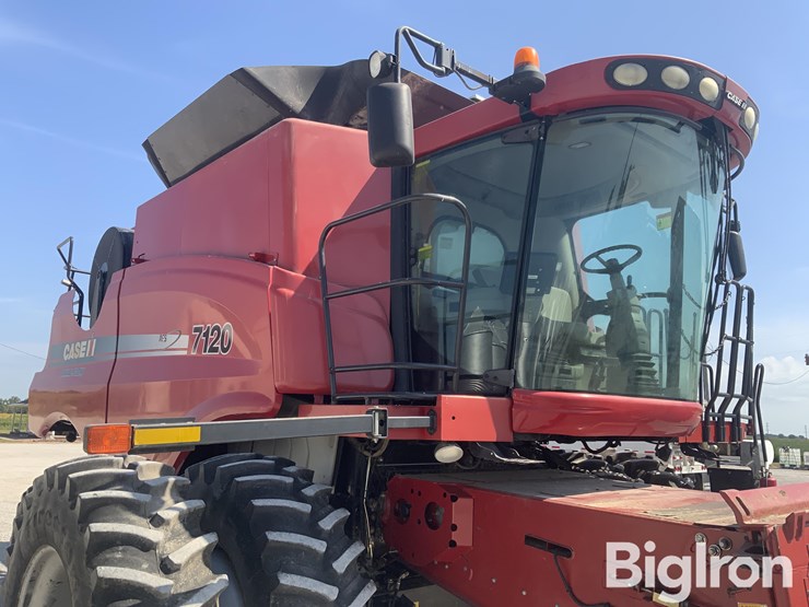 2009-case-ih-7120-image-11