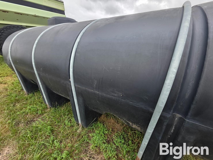 1600-gallon-poly-tank-image-11