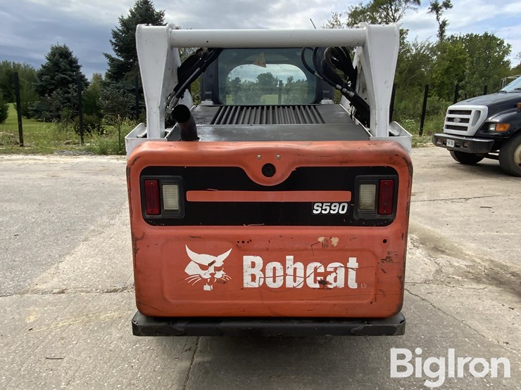 2014-bobcat-s590-image-6