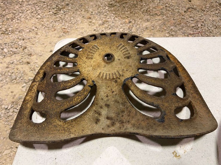 (3)-cast-iron-seats-image-5