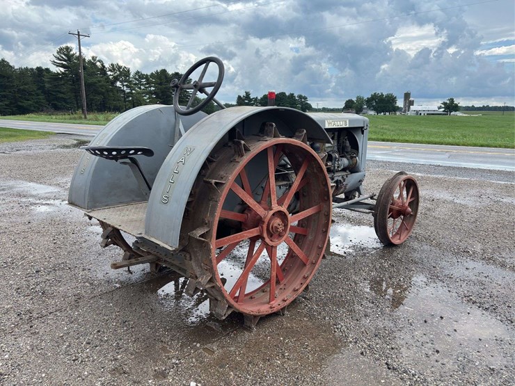 wallis-20-30-tractor-image-3