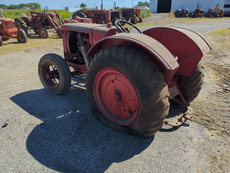international-harvester---mccormick-deering-d-50-image-2