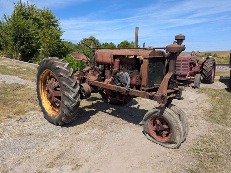 international-harvester-tractor-f-20-image-3