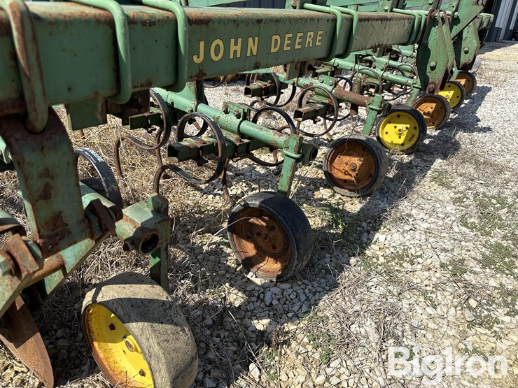 john-deere-6-image-16