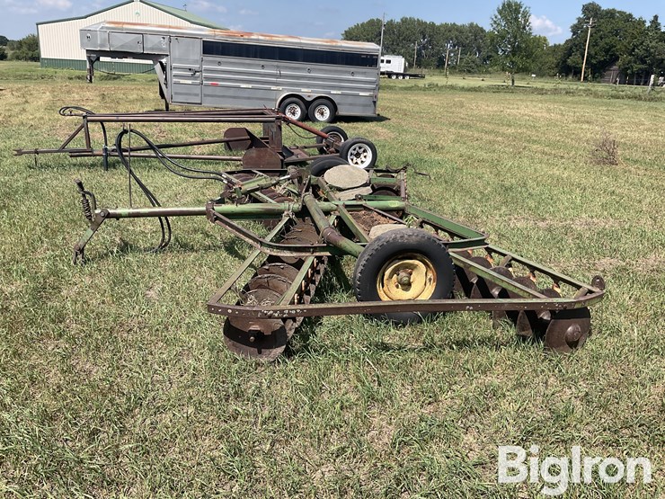 john-deere-14-image-8