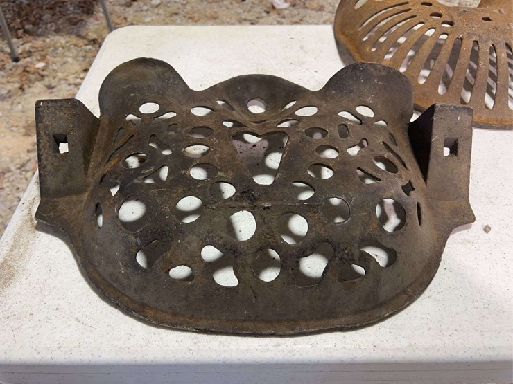 (3)-cast-iron-seats-image-16