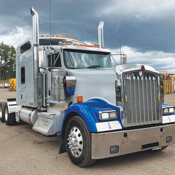 2020 KENWORTH W900L