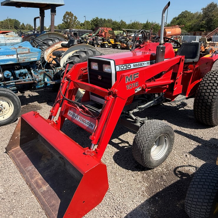 MASSEY-FERGUSON 1030