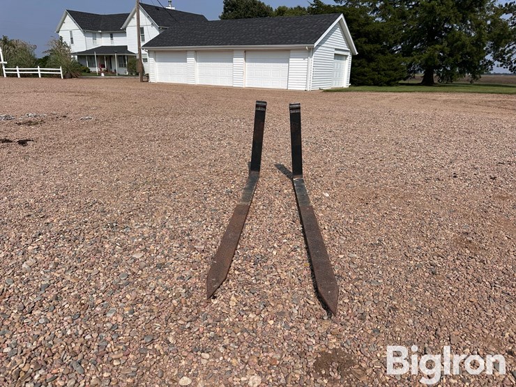 arrow-pallet-forks-image-2