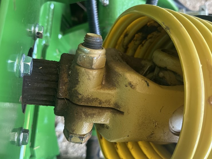 2022-john-deere-fc15m-image-16