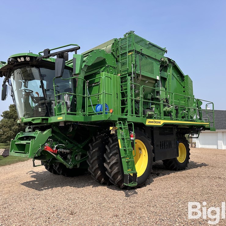 2022 John Deere CS770 Cotton Stripper