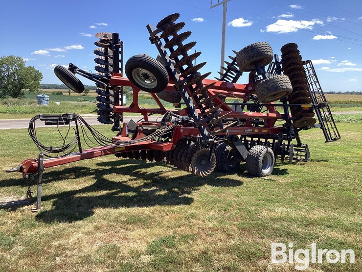 2016-case-ih-2016-image-1