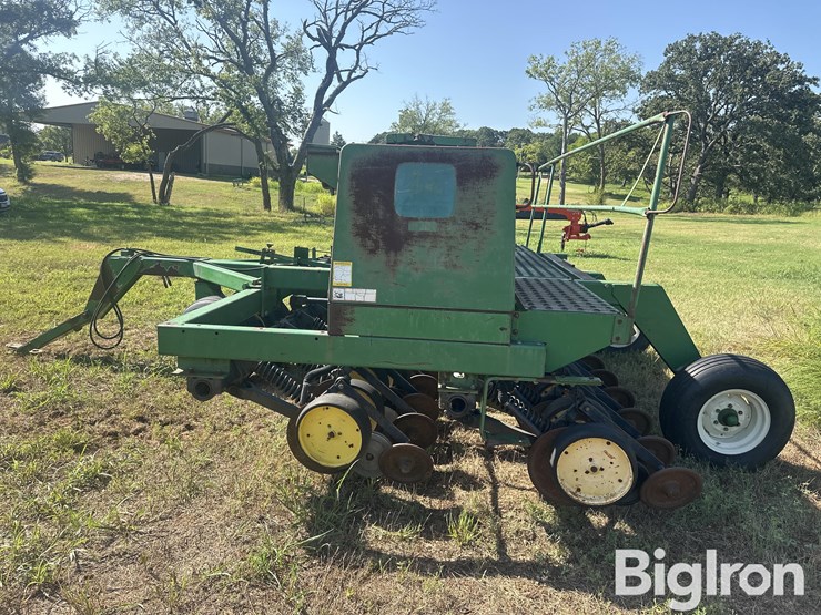 john-deere-750-image-8