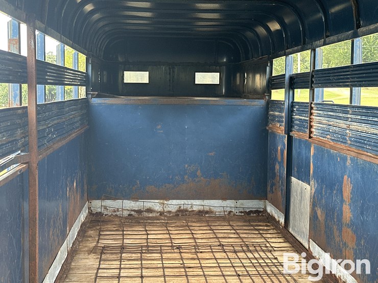 20’-steel-t/a-livestock-trailer-image-16