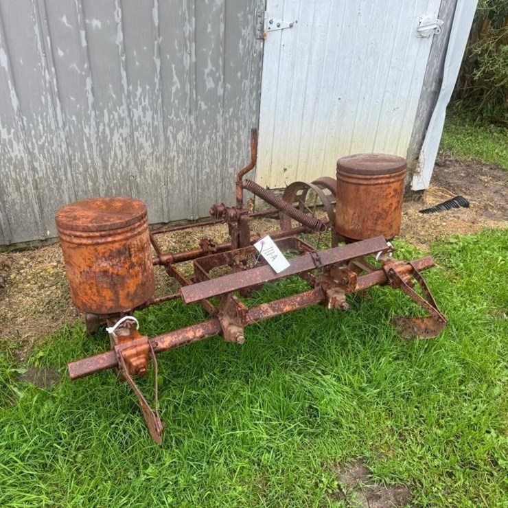 Allis Chalmers 2 Row Planter for G Tractor